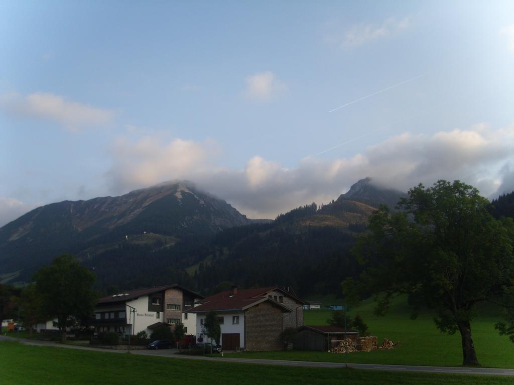 Pension Alpenblick Schattwald Extérieur photo