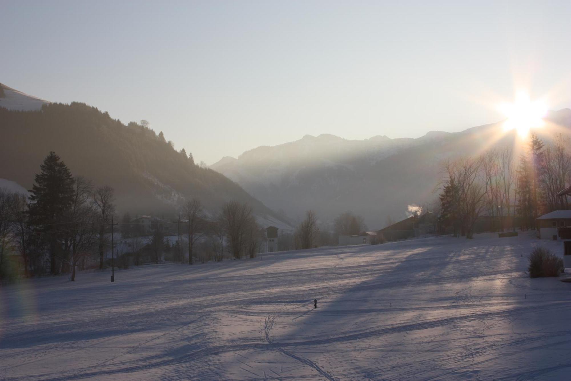Pension Alpenblick Schattwald Extérieur photo