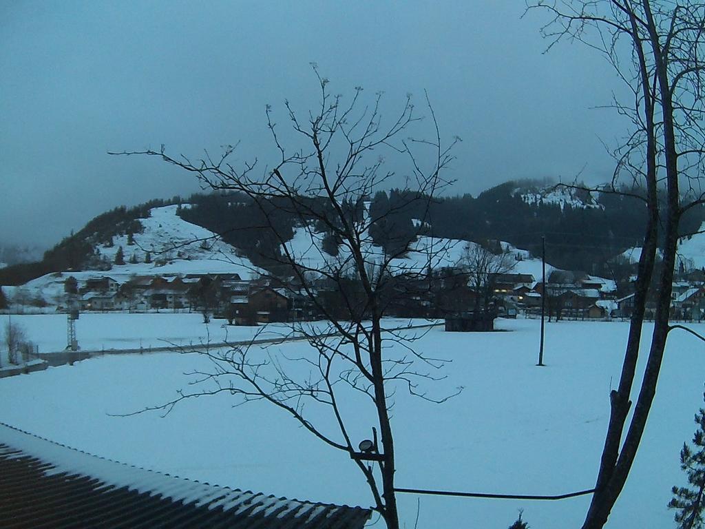 Pension Alpenblick Schattwald Extérieur photo