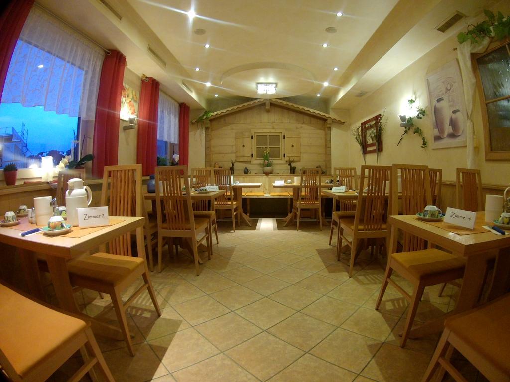 Pension Alpenblick Schattwald Extérieur photo